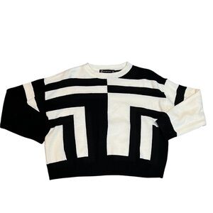 Vintagee black and whiter geometric sweater